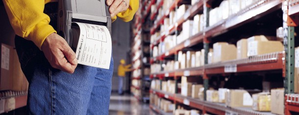 Pracownicy mobilni mogą zrobić więcej, nosząc mniej dzięki nowej stacji drukującej RW 420 Print Station